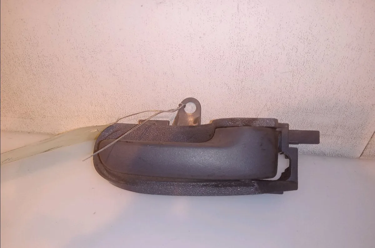 Poignee int porte ard Toyota AYGO (_B1_) 1.0 (kgb10_) (2005-2014) 5 portes occasion