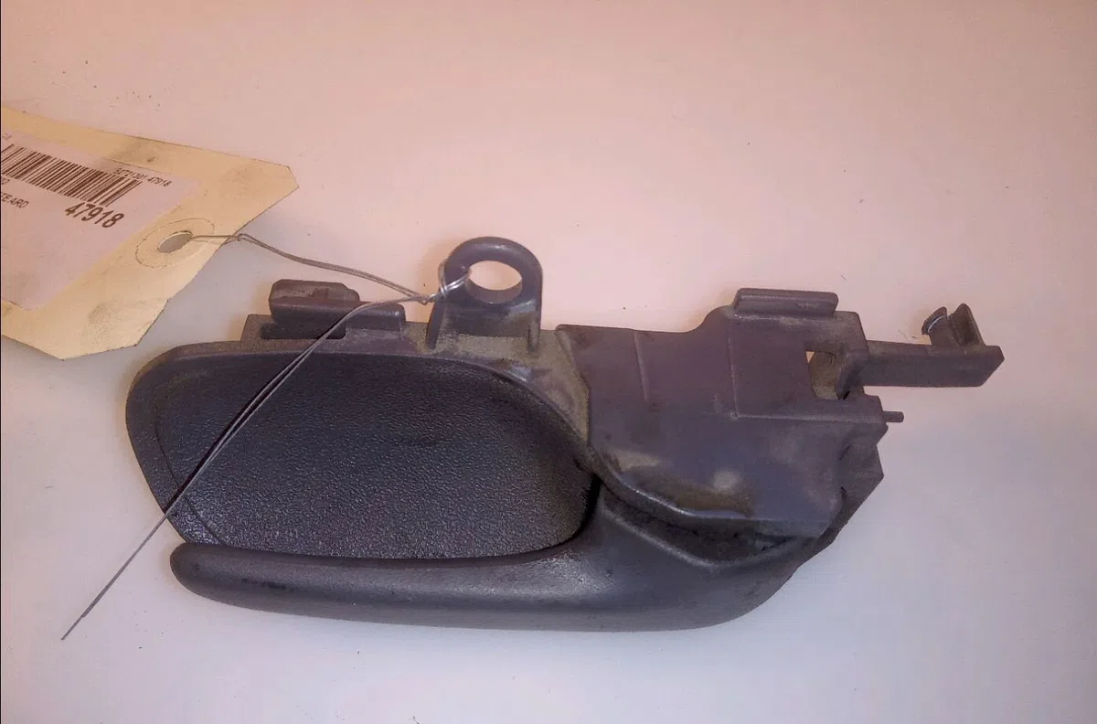 Poignee int porte ard Toyota AYGO (_B1_) 1.0 (kgb10_) (2005-2014) 5 portes occasion