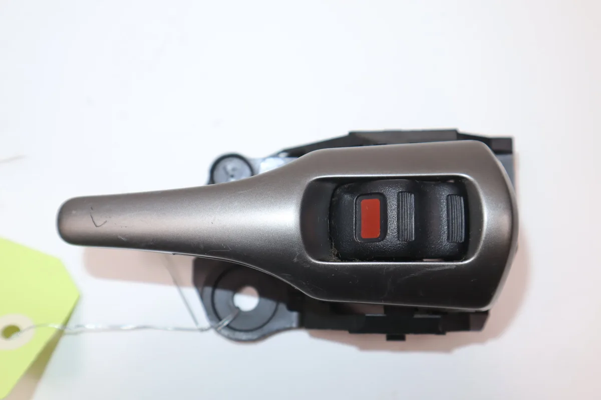 Poignee int porte ard Toyota VERSO (_R2_) 2.0 d-4d (aur20_) (2009-2018) occasion
