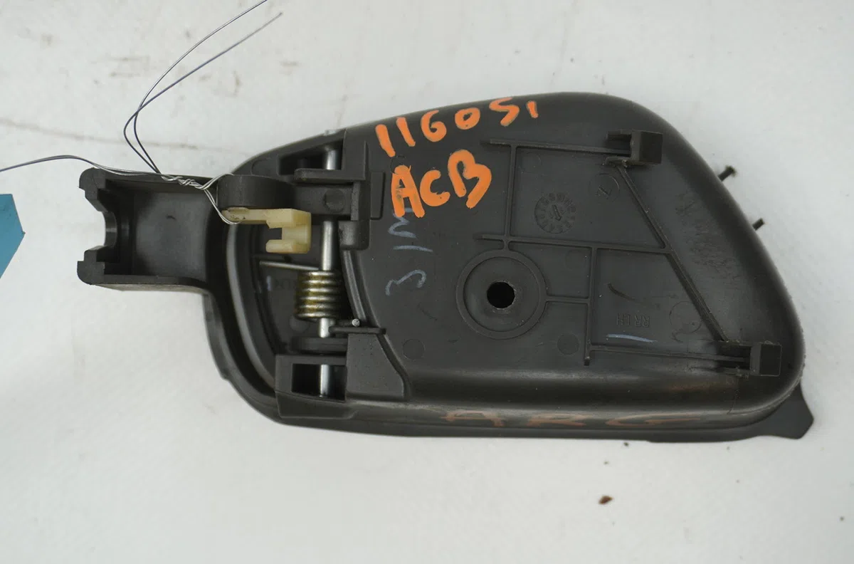 Poignee int porte arg Chevrolet SPARK (M300) 1.0 (2010) 5 portes occasion