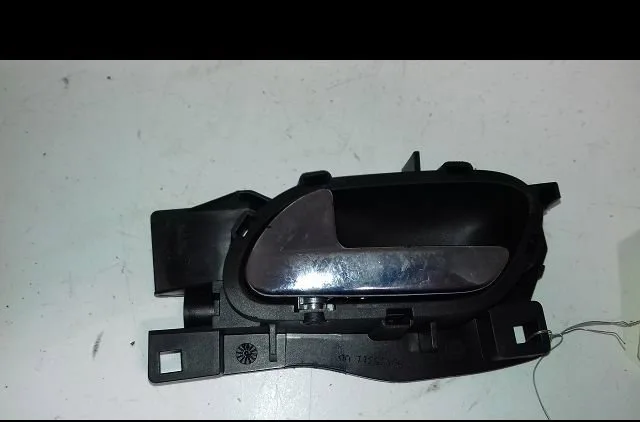 Poignee int porte arg Citroën C4 I (LC_) 1.6 hdi (2004-2011) 5 portes occasion