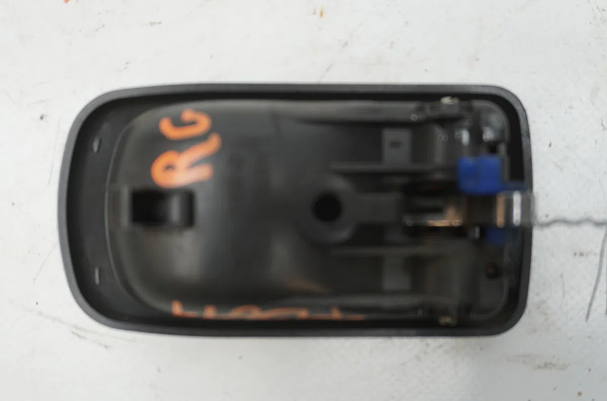Poignee int porte arg Daihatsu SIRION (M1) 1.0 i 4wd (1999-2000) occasion