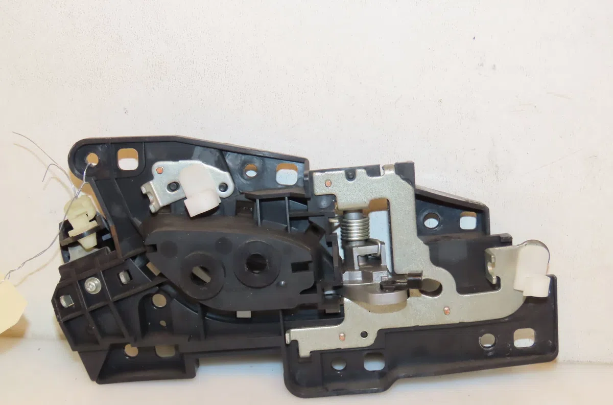 Poignee int porte arg Honda CIVIC VIII Hatchback (FN, FK) 2.2 ctdi (fk3) (2005) 5 portes occasion
