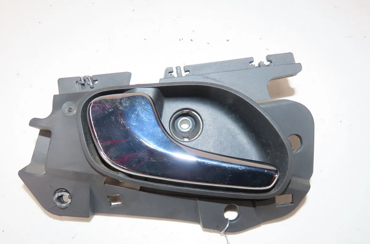 Poignee int porte arg Opel CORSA D (S07) 1.3 cdti (l08, l68) (2006-2014) 5 portes occasion