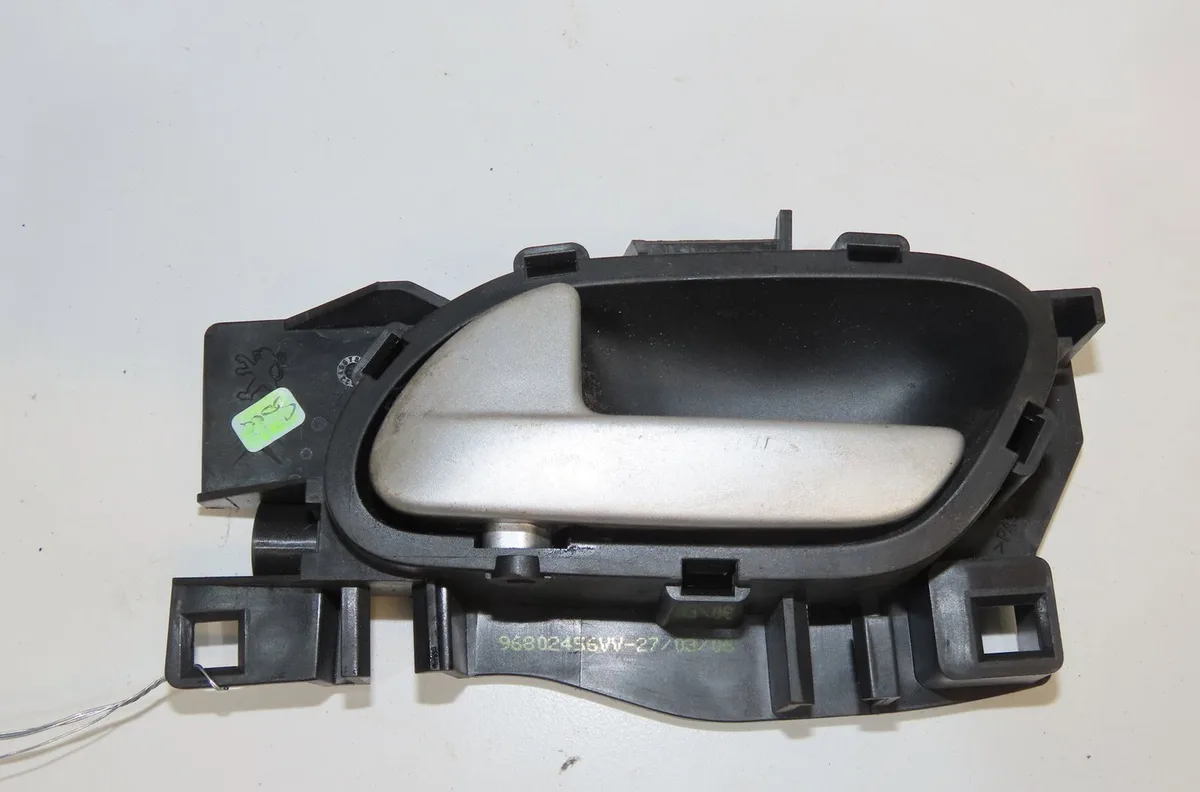 Poignee int porte arg Peugeot 207-207 (WA_, WC_) 1.6 hdi (2006-2013) 5 portes occasion