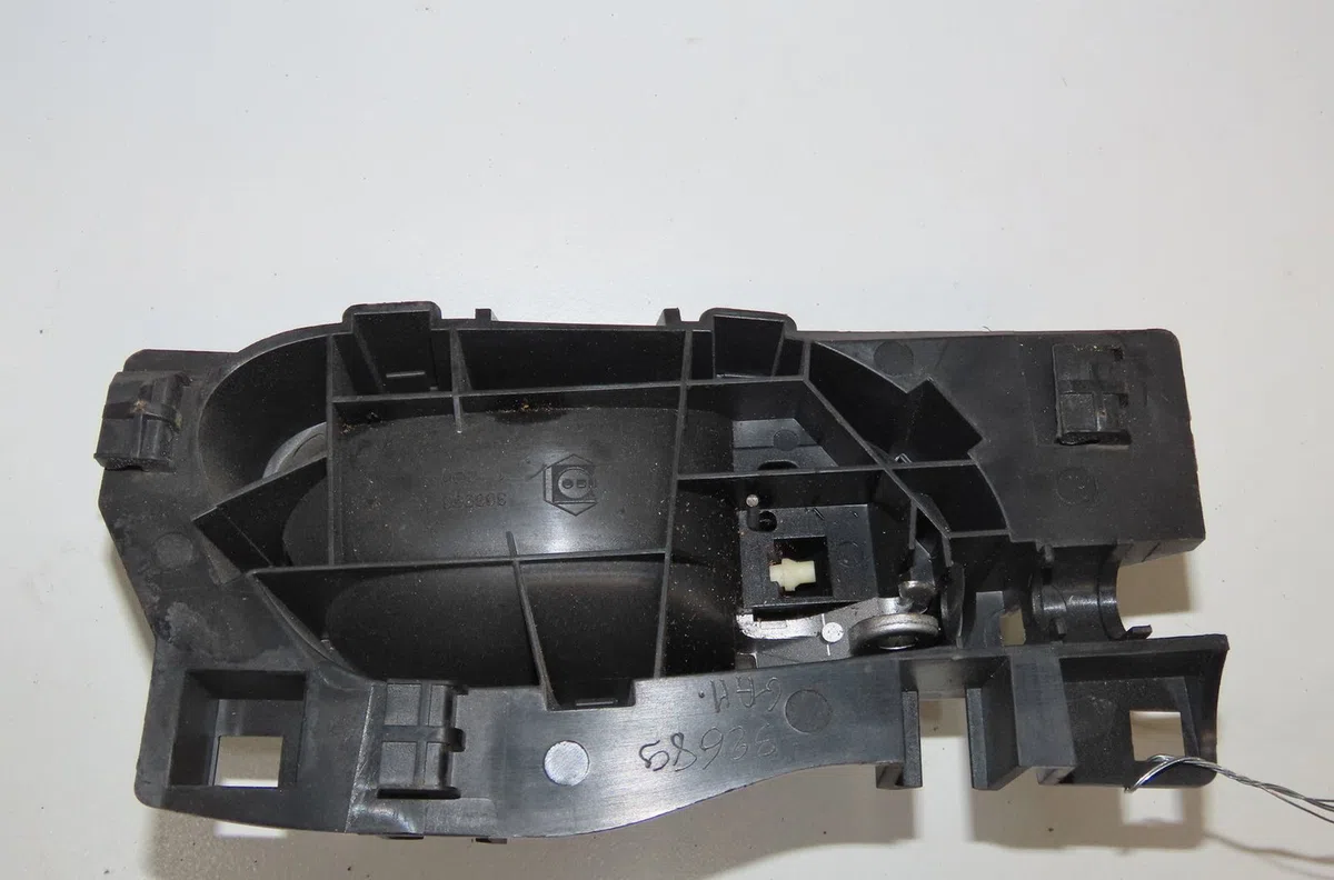 Poignee int porte arg Peugeot 207-207 (WA_, WC_) 1.6 hdi (2006-2013) 5 portes occasion