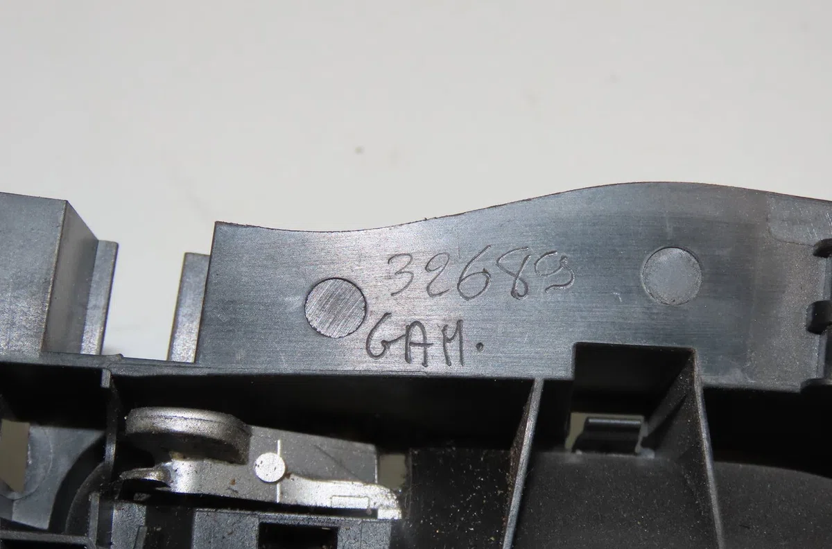Poignee int porte arg Peugeot 207-207 (WA_, WC_) 1.6 hdi (2006-2013) 5 portes occasion