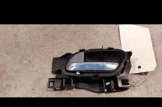Poignee int porte arg Peugeot 3008 Monospace (0U_) 1.6 hdi (2009-2016) 5 portes occasion