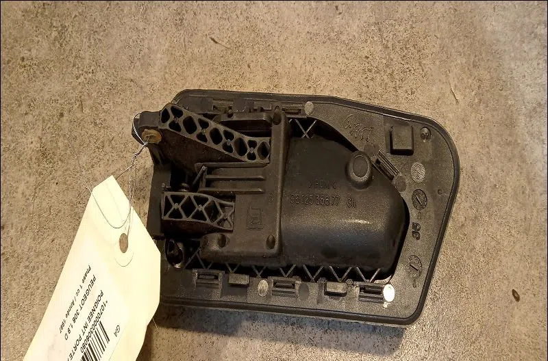 Poignee int porte arg Peugeot 306 3-5 portes (7A, 7C, N3, N5) 1.9 d (1994-2001) occasion
