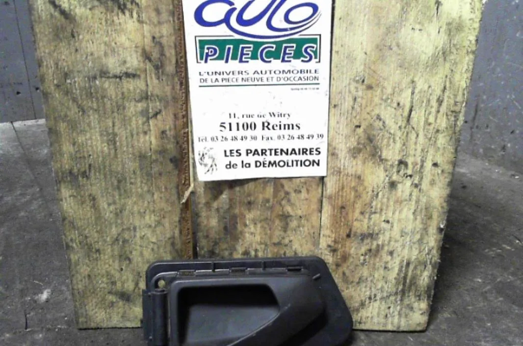 Poignee int porte arg Peugeot 306 3-5 portes (7A, 7C, N3, N5) 2.0 hdi 90 (1999-2002) occasion