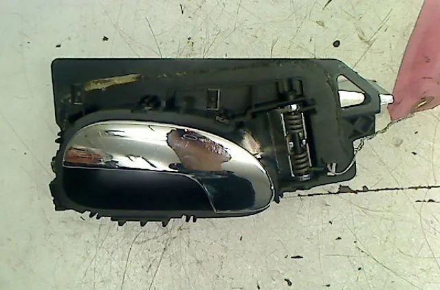 Poignee int porte arg Peugeot 307 (3A-C) 2.0 hdi 110 (2000-2007) occasion