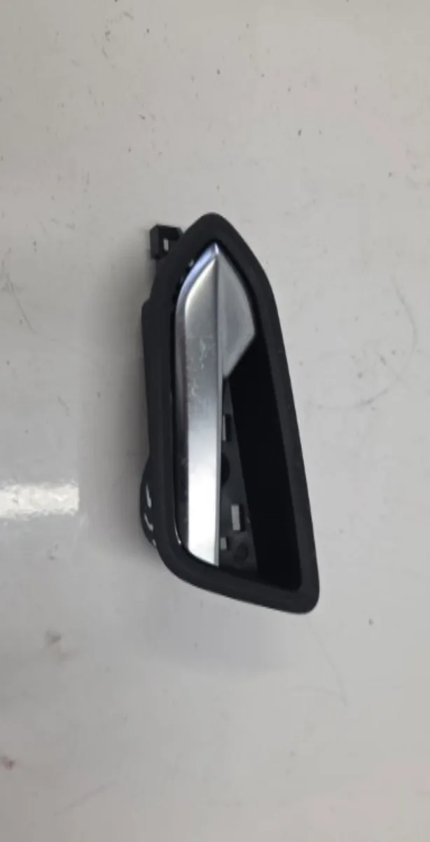 Poignee int porte arg RENAULT CLIO 5 PHASE 1 occasion