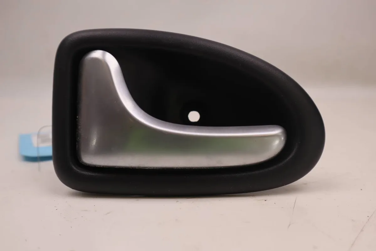Poignee int porte arg Renault CLIO II (BB_, CB_) 1.5 dci (b-cb08) (2001-2005) 5 portes occasion