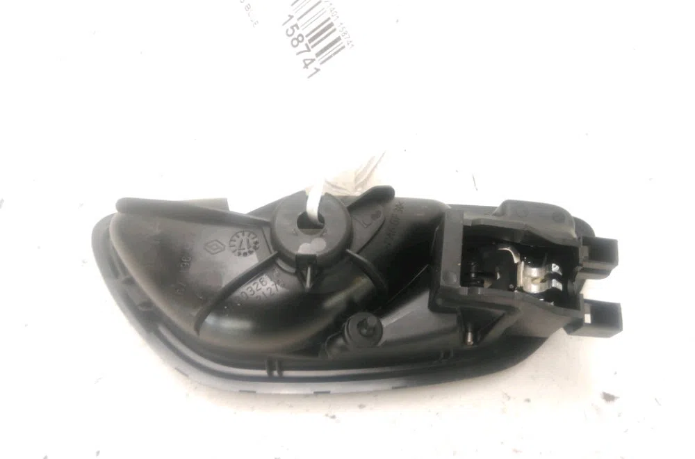 Poignee int porte arg Renault MEGANE IV 3-5 portes (B9A-M-N_) 1.5 dci 110 (b9a3) (2015) occasion
