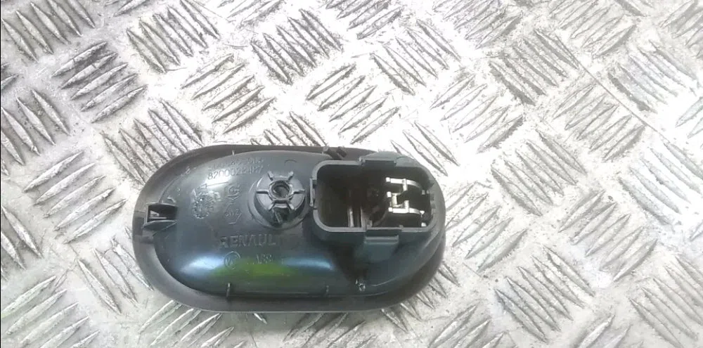 Poignee int porte arg Renault SCÉNIC II (JM0-1_) 1.5 dci (jm1e, jm16) (2005-2008) 5 portes occasion