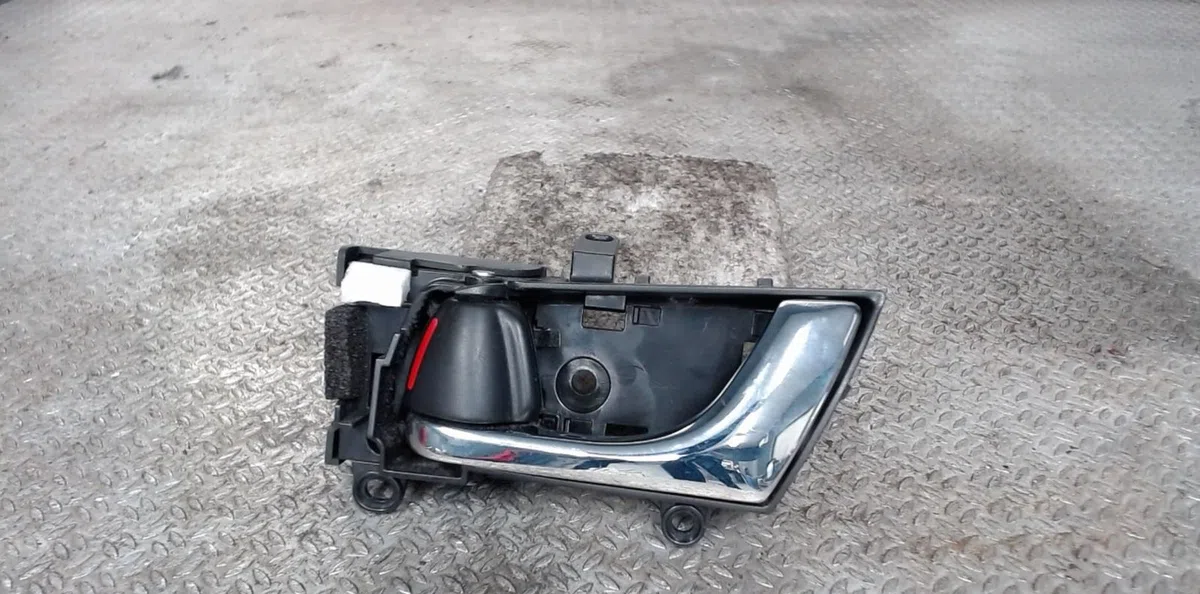 Poignee int porte arg Subaru OUTBACK (BL, BP) 2.0 d awd (bpd) (2008-2009) 5 portes occasion
