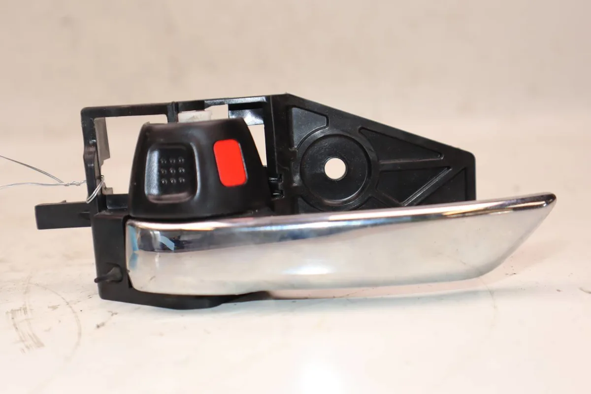 Poignee int porte arg Suzuki VITARA (LY) 1.4 t allgrip (apk 414) (2015) occasion