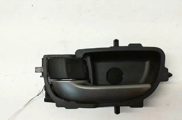 Poignee int porte arg TOYOTA YARIS III Phase 2 06-2014 occasion