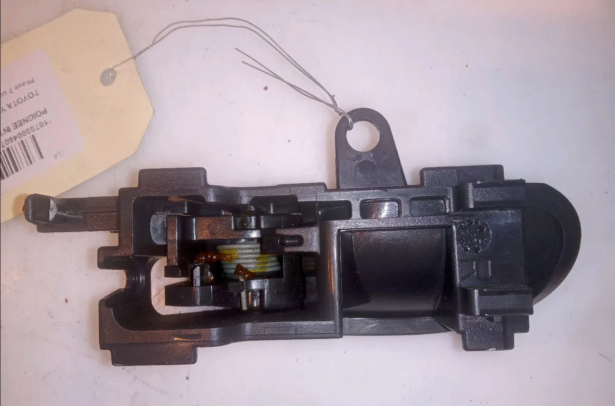 Poignee int porte arg Toyota YARIS (_P1_) 1.4 d-4d (nlp10_) (2001-2005) occasion