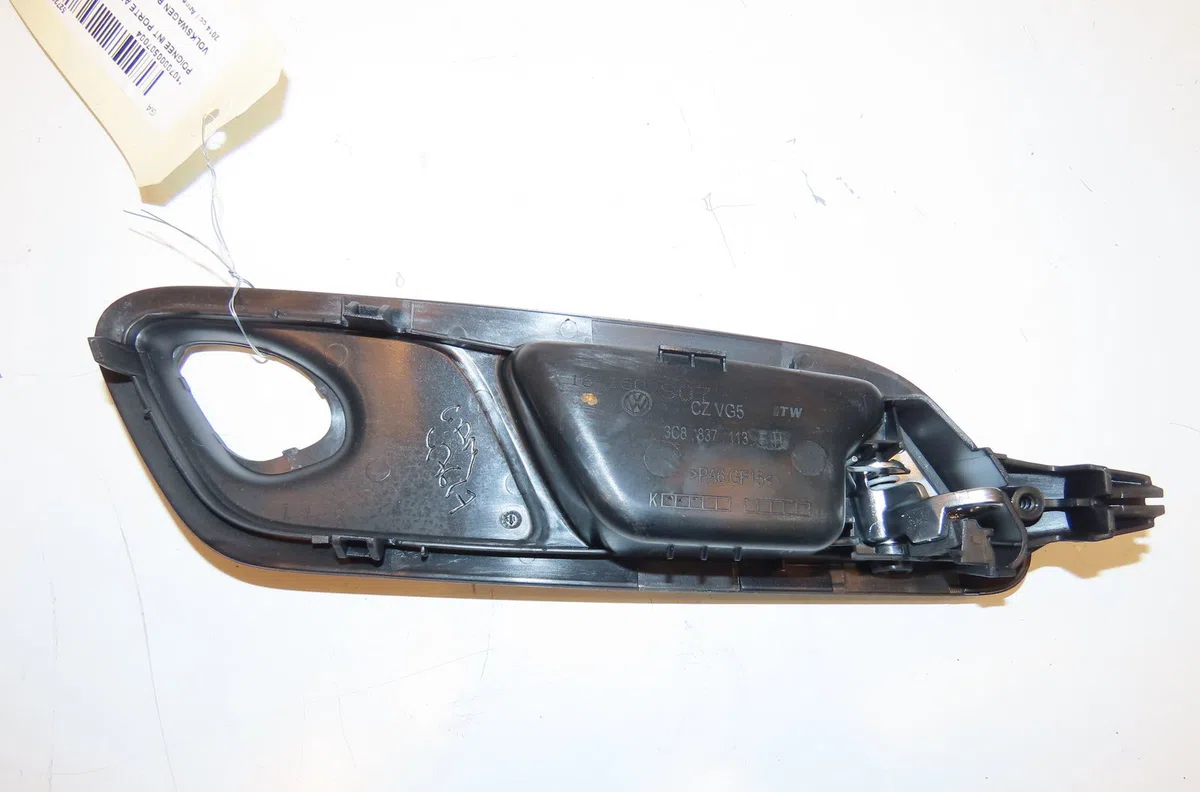 Poignee int porte arg Volkswagen PASSAT B7 (362) 2.0 tdi 4motion (2010-2014) occasion