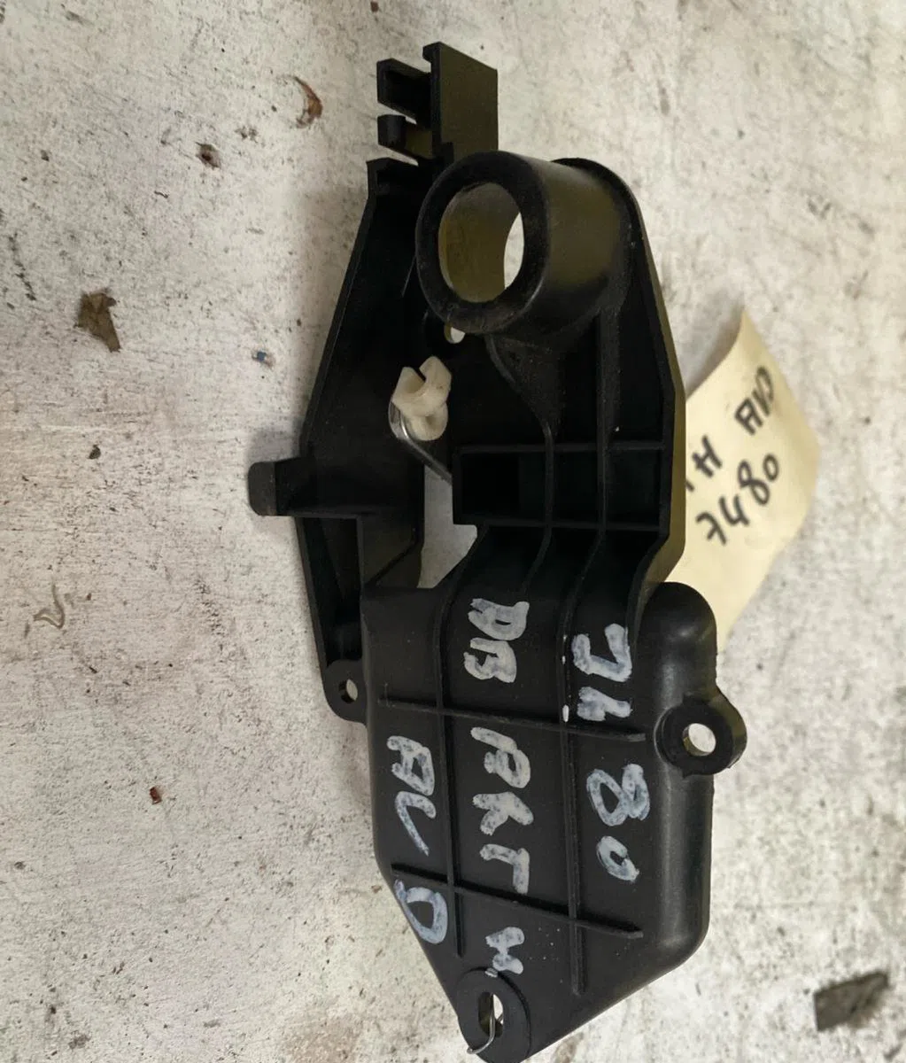 Poignee int porte avd Abarth 500 - 595 - 695 1.4 (312.axz11) (2016) occasion