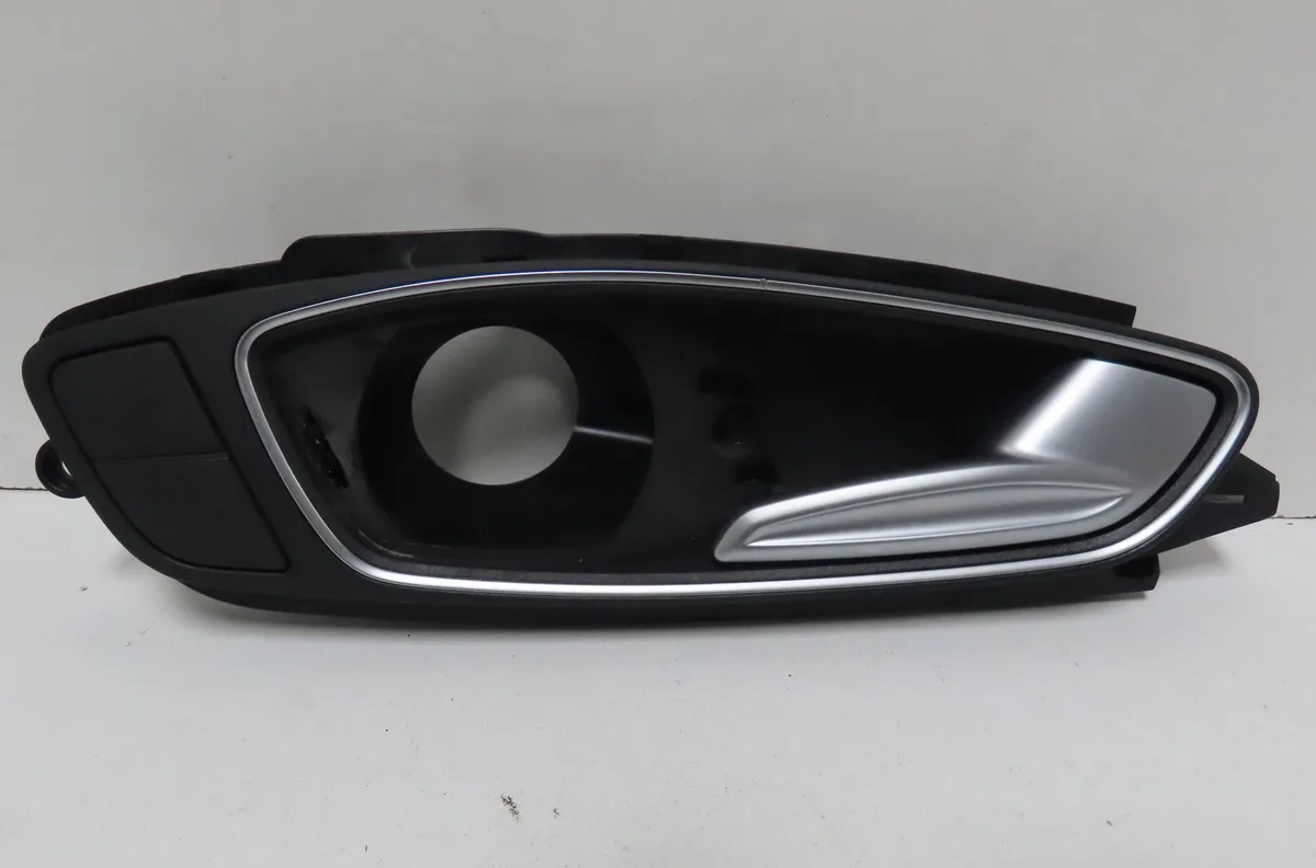 Poignee int porte avd Audi A1 Sportback (8XA, 8XF) 1.4 tfsi (2011-2015) occasion