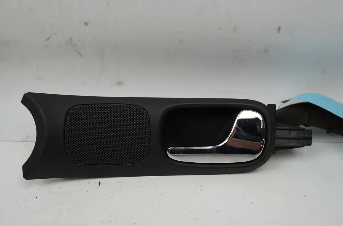 Poignee int porte avd Audi A4 B5 (8D2) 1.9 tdi (1995-2000) occasion