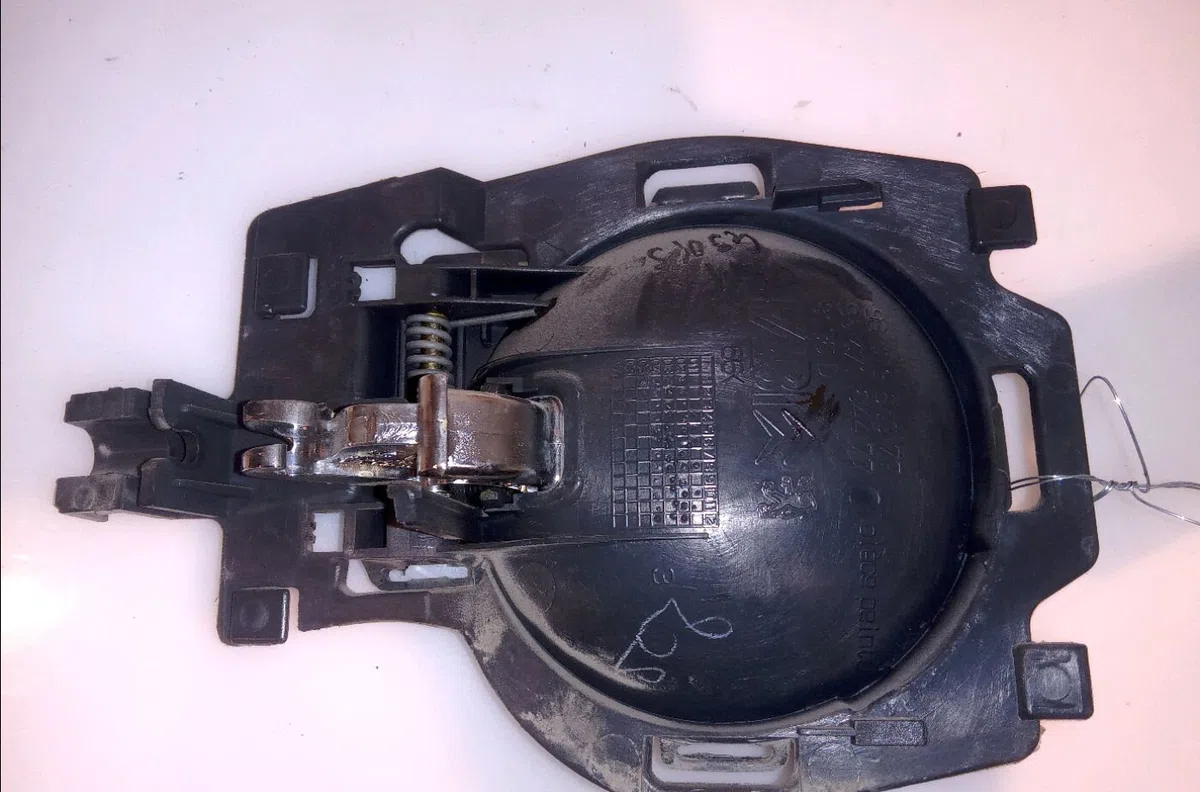 Poignee int porte avd Citroen C2 (JM_) 1.4 hdi (2003-2009) 3 portes occasion