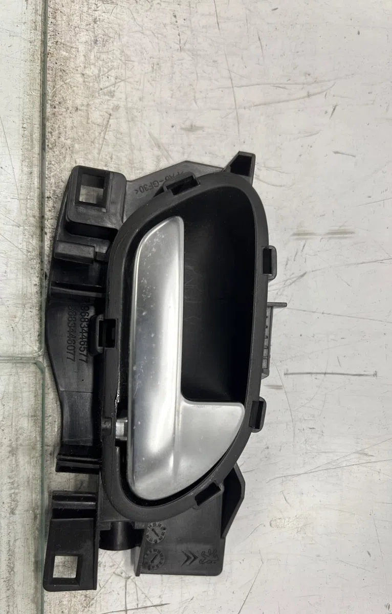 Poignee int porte avd CITROEN C3 2 PHASE 2 occasion