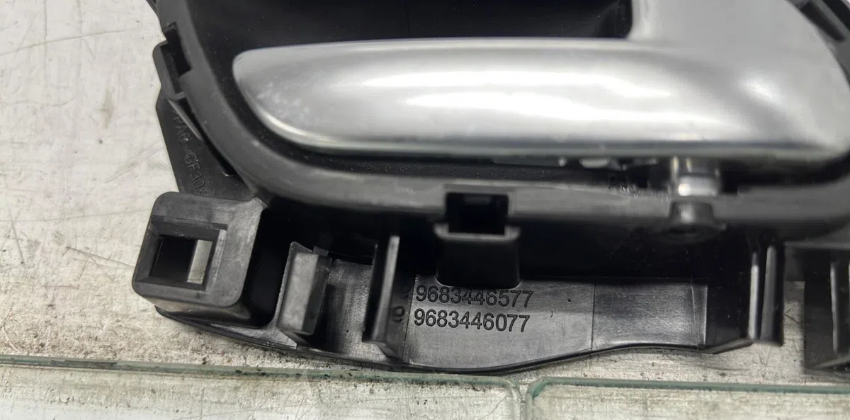 Poignee int porte avd CITROEN C3 2 PHASE 2 occasion