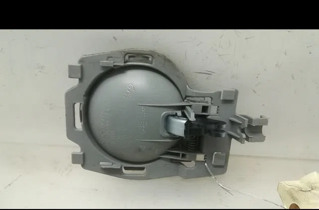Poignee int porte avd Citroen C3 I (FC_, FN_) 1.4 i (2002-2010) 5 portes occasion