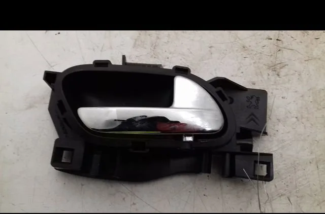 Poignee int porte avd Citroën C4 GRAND PICASSO I (UA_) 2.0 hdi 150 (2009-2013) occasion