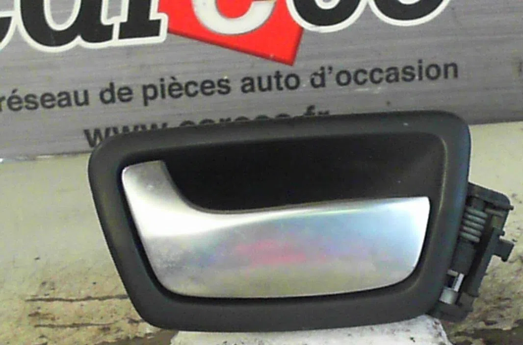 Poignee int porte avd Citroen C8 (EA_, EB_) 2.2 hdi (2002) occasion