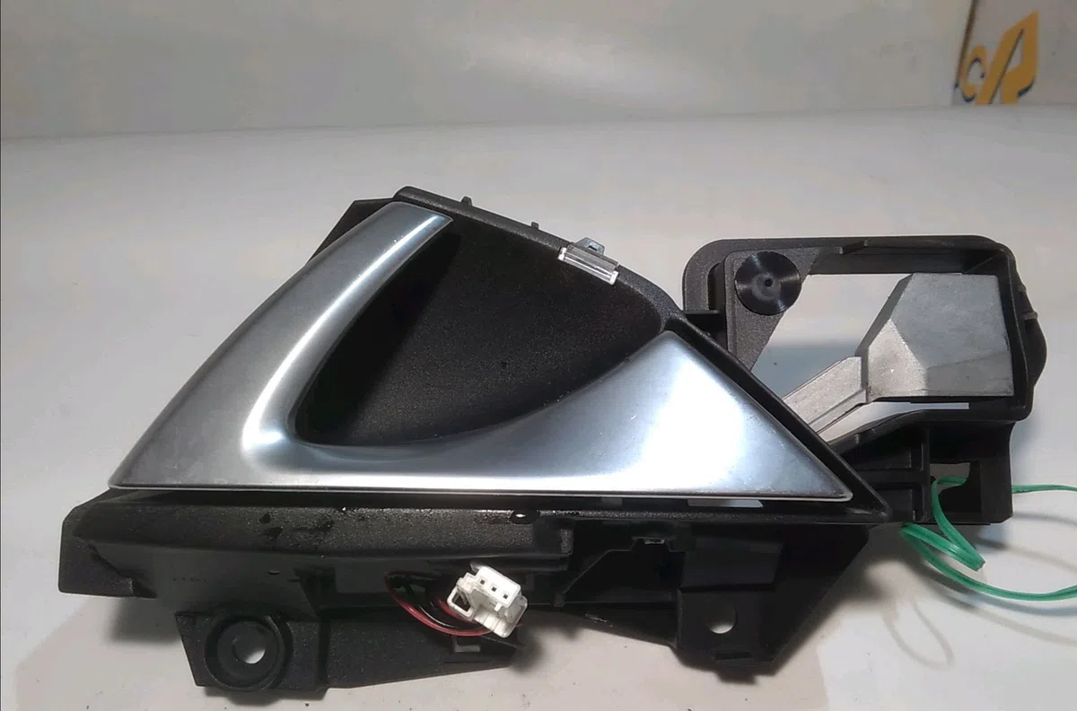 Poignee int porte avd Citroen DS5 2.0 hdi 165 hybrid4 4x4 (2011-2015) 5 portes occasion
