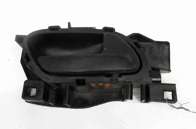 Poignee int porte avd CITROEN JUMPY II  2.0 HDI 16v 136ch occasion