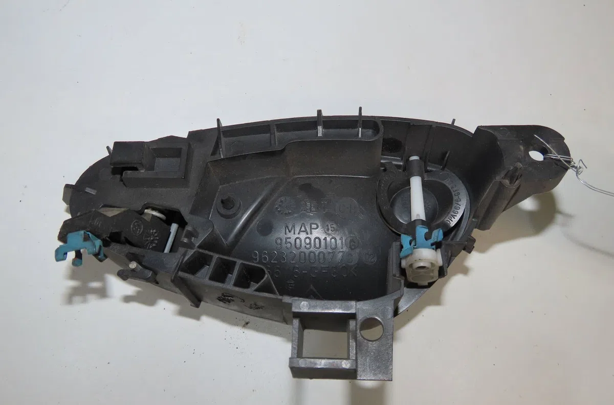 Poignee int porte avd Citroen XSARA Break (N2) 1.9 td (1997-2000) occasion