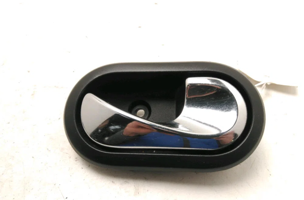 Poignee int porte avd Dacia DUSTER (HS_) 1.5 dci (2010-2018) occasion