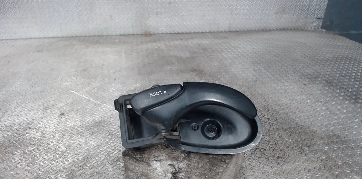 Poignee int porte avd Ford TRANSIT Camionnette (FA_ _) 2.2 tdci (2011-2014) occasion