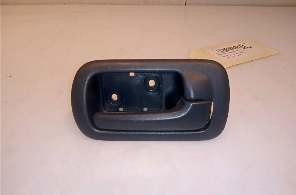 Poignee int porte avd Honda CIVIC VII Hatchback (EU, EP, EV) 1.6 i (ep2, eu8, eu6) (2001-2005) occasion