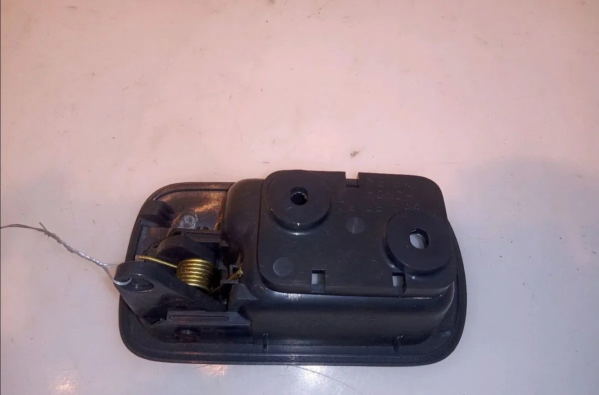 Poignee int porte avd Honda CIVIC VII Hatchback (EU, EP, EV) 1.6 i (ep2, eu8, eu6) (2001-2005) occasion