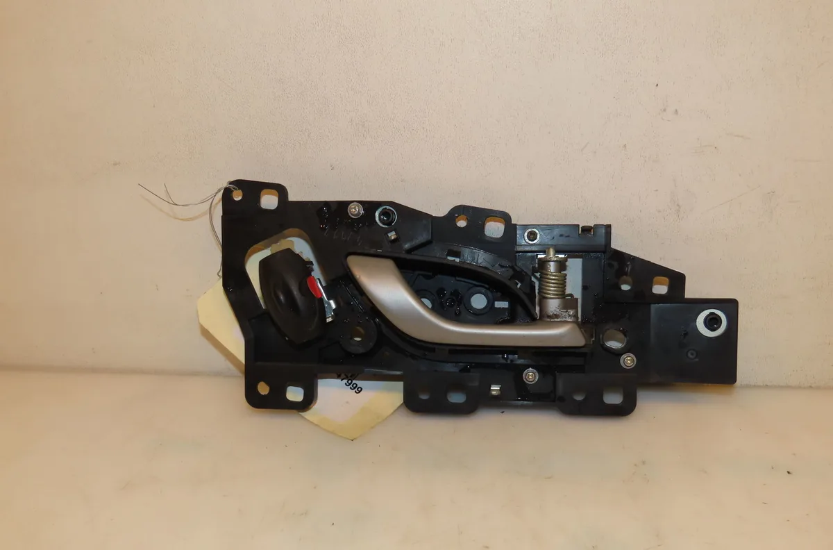 Poignee int porte avd Honda CIVIC VIII Hatchback (FN, FK) 2.2 ctdi (fk3) (2005) 5 portes occasion