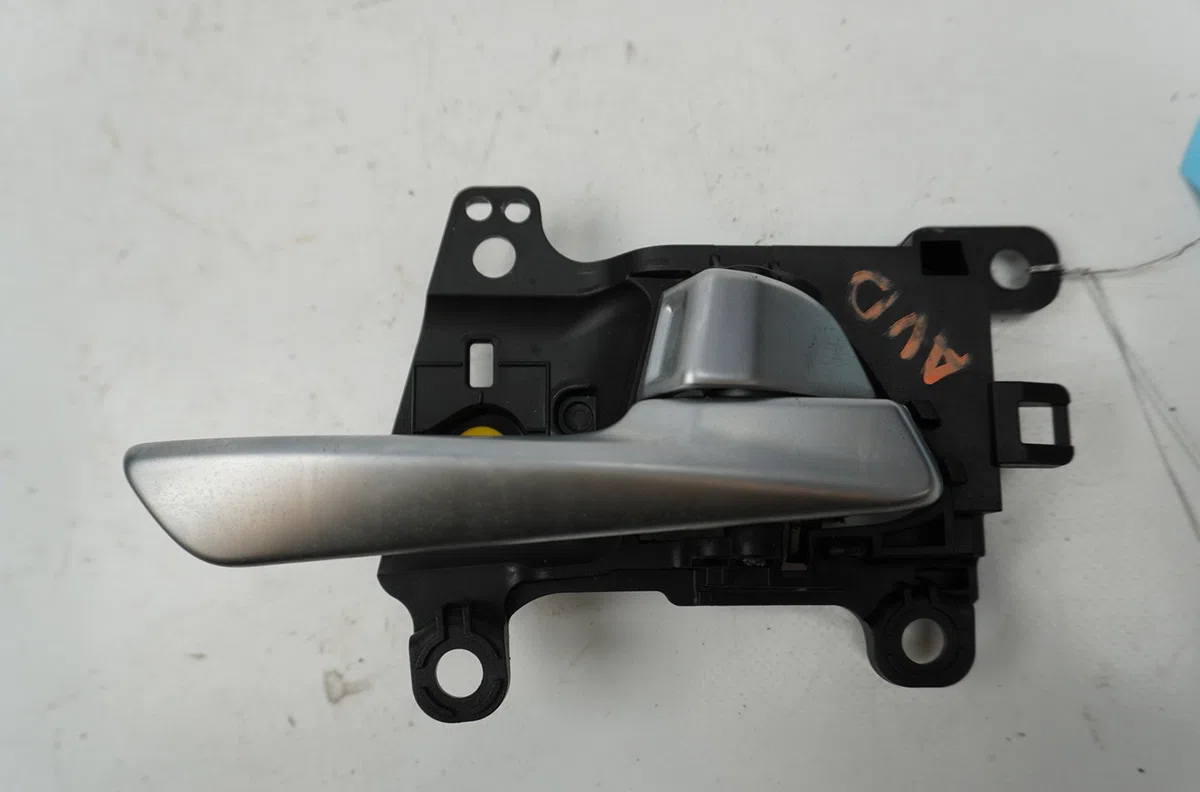 Poignee int porte avd Hyundai TUCSON (TL, TLE) 1.7 crdi (2015-2020) occasion