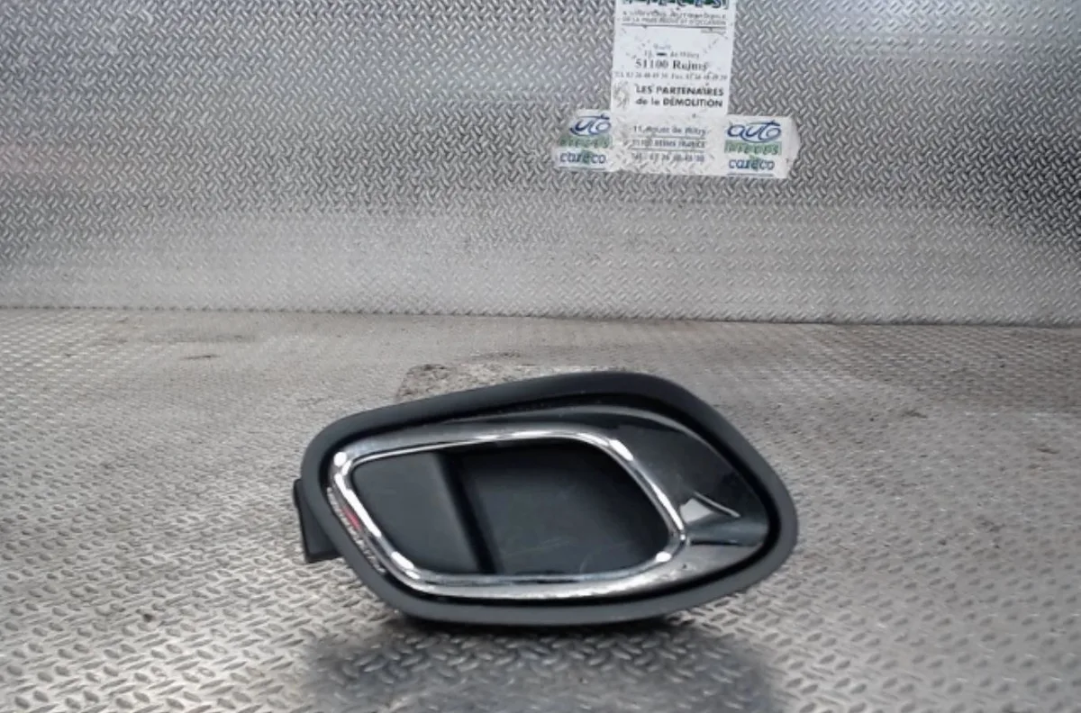 Poignee int porte avd Kia CEE'D (JD) 1.6 crdi 136 (2015-2018) occasion