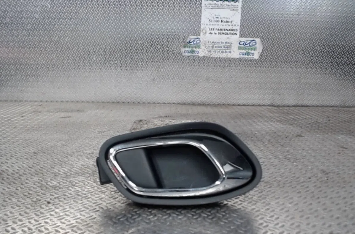 Poignee int porte avd Kia CEE'D (JD) 1.6 crdi 136 (2015-2018) occasion