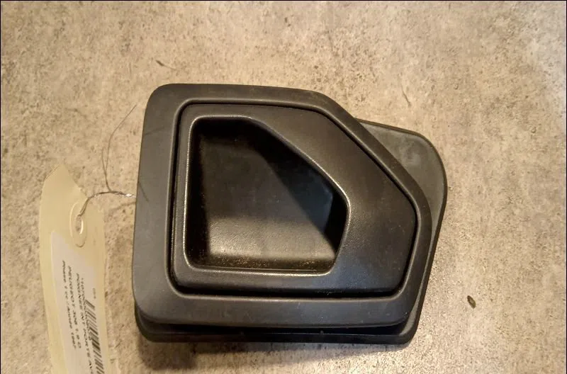 Poignee int porte avd Peugeot 306 3-5 portes (7A, 7C, N3, N5) 1.9 d (1994-2001) occasion