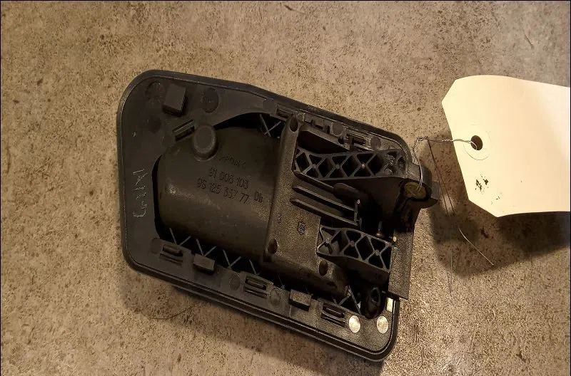 Poignee int porte avd Peugeot 306 3-5 portes (7A, 7C, N3, N5) 1.9 d (1994-2001) occasion