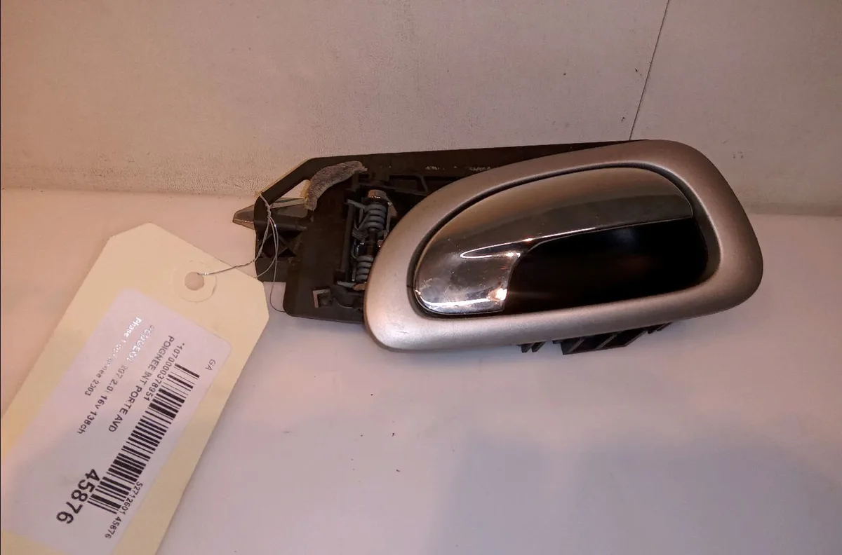 Poignee int porte avd Peugeot 307 (3A-C) 2.0 16v (2000-2005) occasion