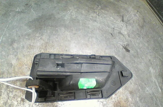 Poignee int porte avd Peugeot PARTNER Monospace (5_, G_) 2.0 hdi (2000-2008) 3 portes occasion