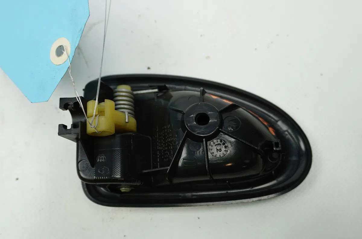 Poignee int porte avd Renault CLIO II (BB_, CB_) 1.2 16v (bb05, bb0w, bb11, bb27, bb2t, bb2u, bb2v, cb05,... (2001-2016)