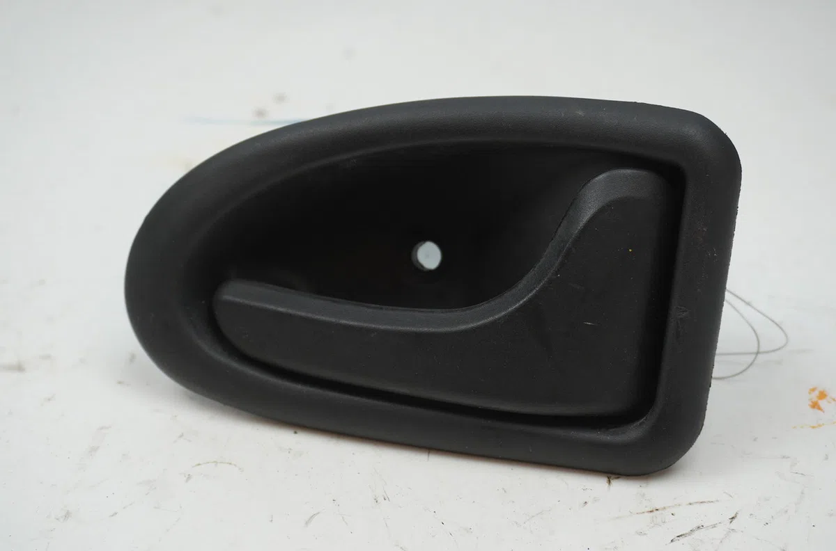 Poignee int porte avd Renault CLIO II (BB_, CB_) 1.2 (bb0a, bb0f, bb10, bb1k, bb28, bb2d, bb2h, cb0a,... (1998-2010) 5 p